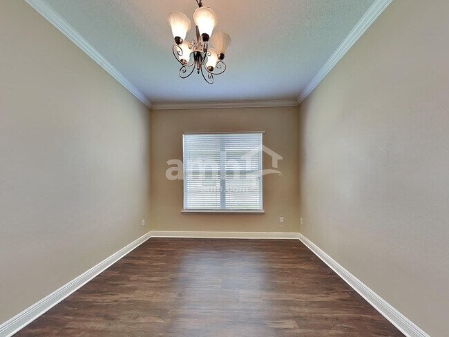 Building Photo - 7550 Bulls Head Dr