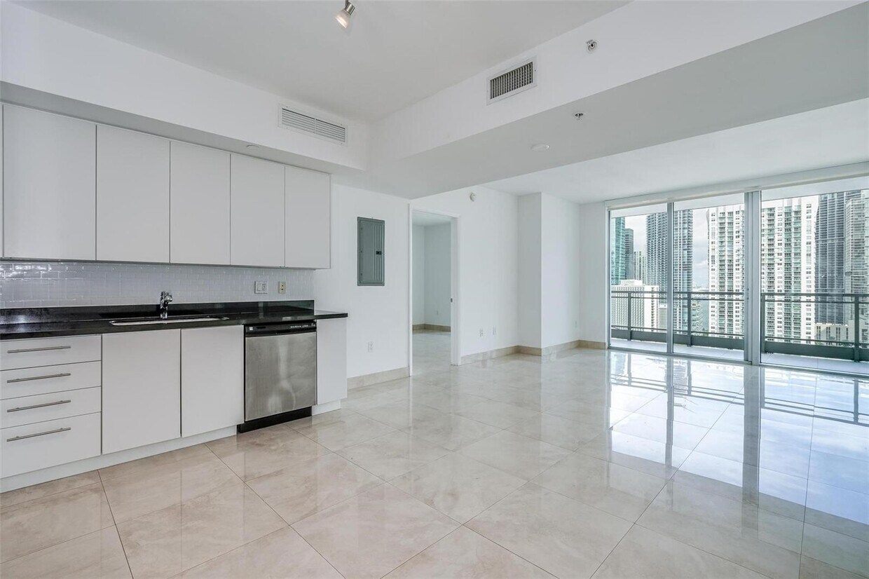 Foto principal - 92 SW 3rd St