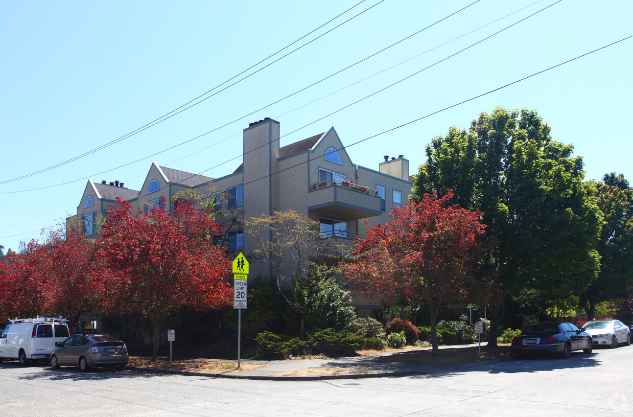 Building Photo - Alki Place Apartments