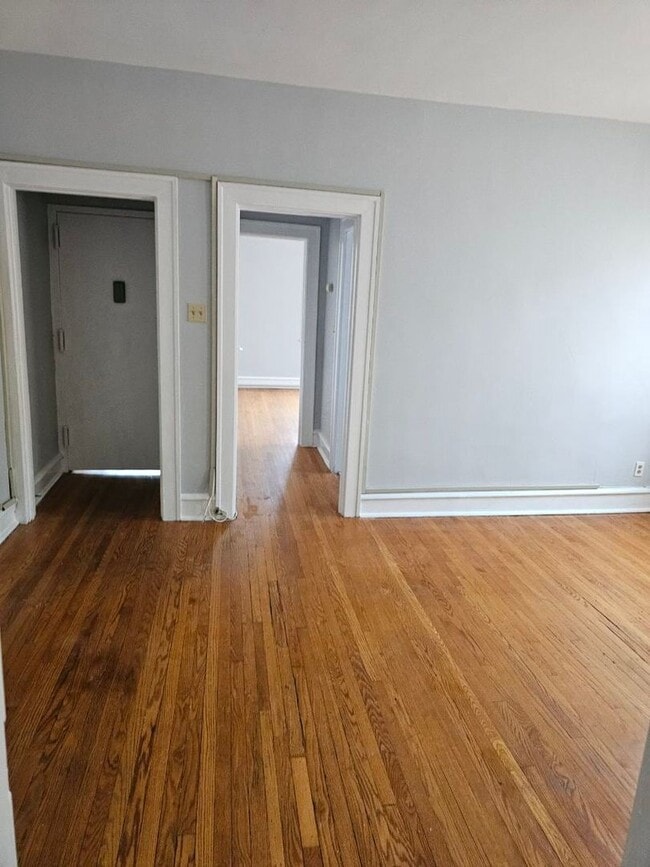 Building Photo - LaMonte Apartments