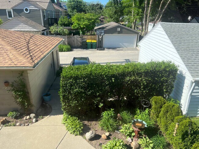 Two off-street parking lots - 1308 E Kensington Blvd