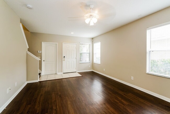 Building Photo - 1405 Marsh Wood Dr
