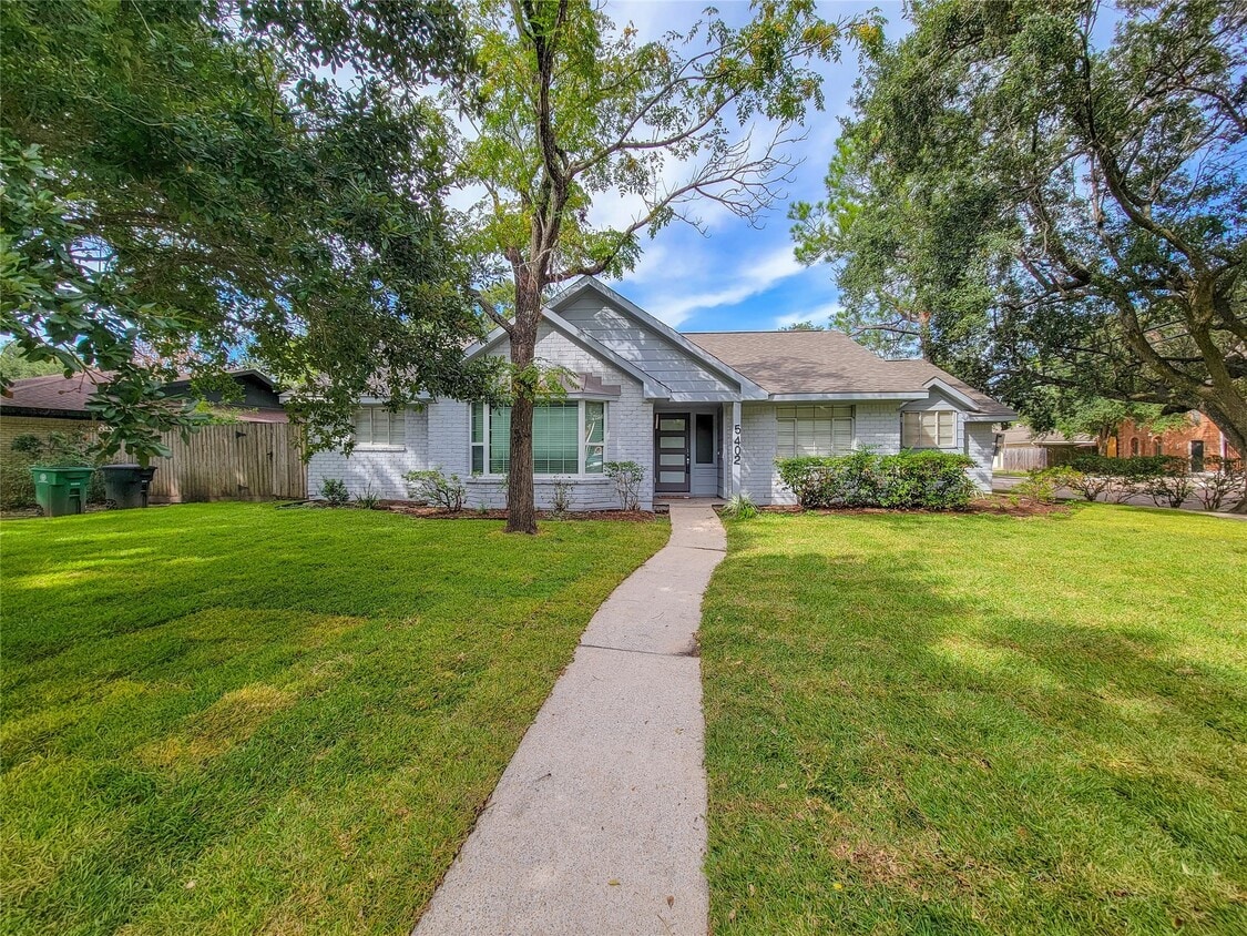 Foto principal - 5402 Ariel St