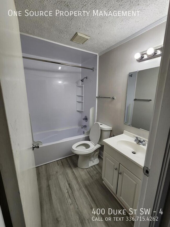 Foto del edificio - 400 Duke St SW