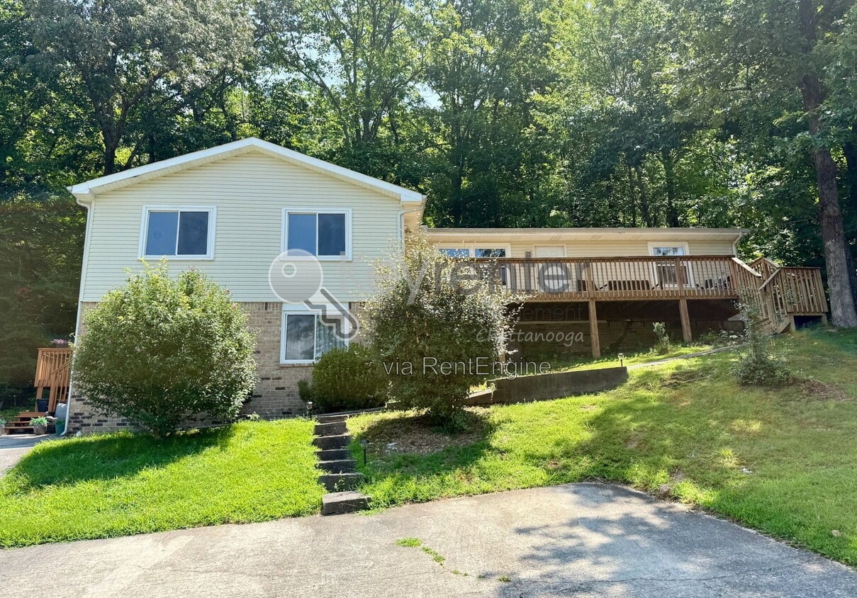 Photo - 225 Cliftview Drive