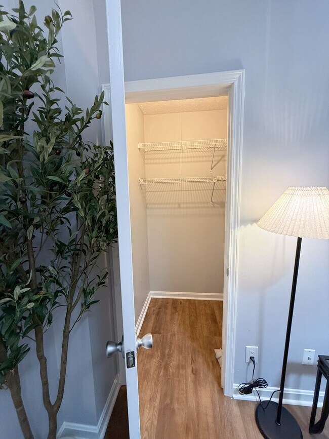 Foto del edificio - 2738 Brownsboro Rd