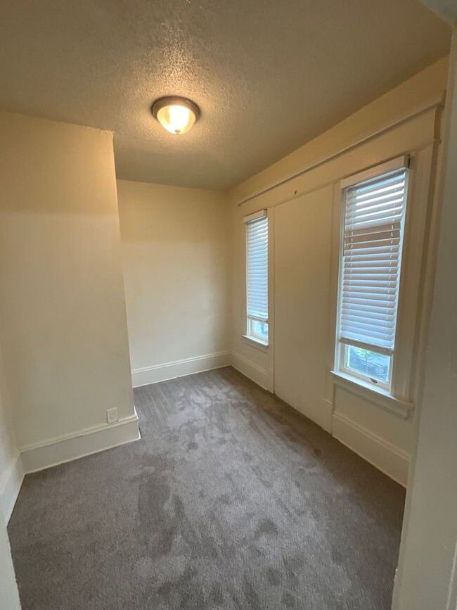 Foto del edificio - 1241 N 34th St