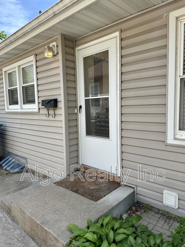 Foto del edificio - 3614-3616 Kipling Ave