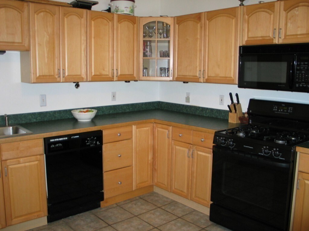 Primary Photo - 421 E 6th St