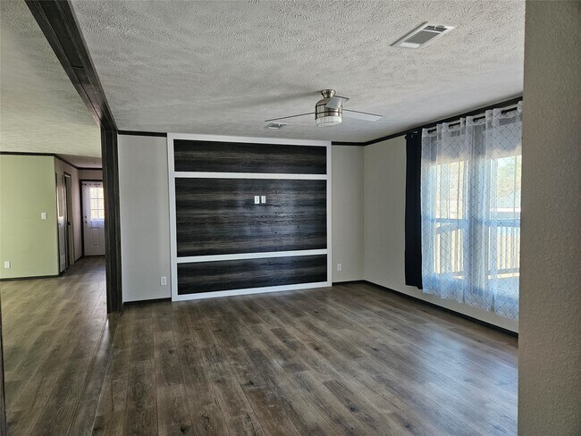 Building Photo - 16854 W Forrestal