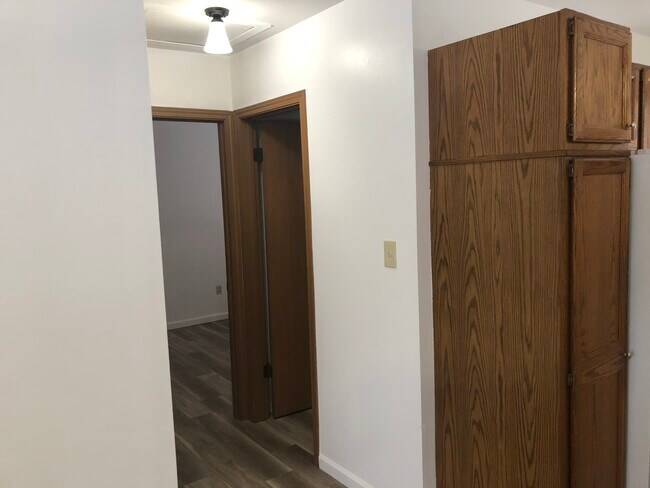 Hallway to bath and bedrooms - 632 S 4th St
