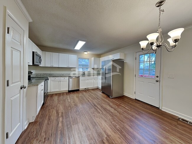 Building Photo - 1535 Reynolds Forest Dr