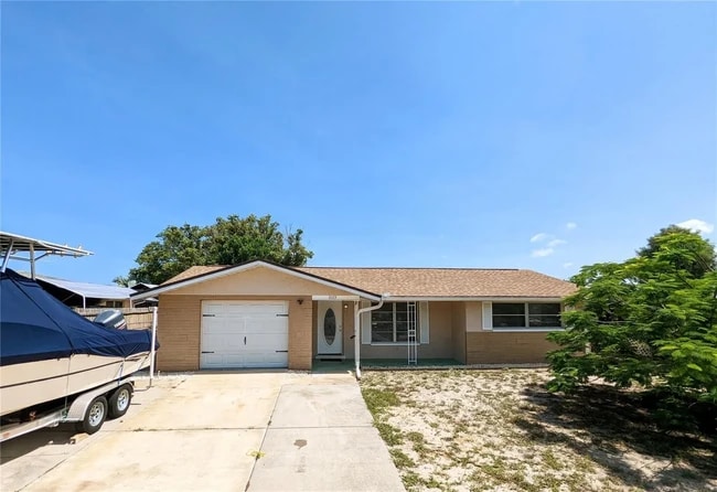 Building Photo - 8019 Portage Dr
