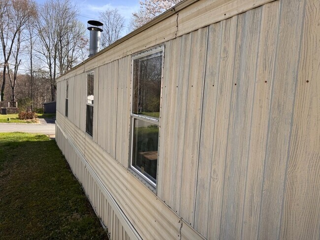 Foto del edificio - 7804 Stanley Rd