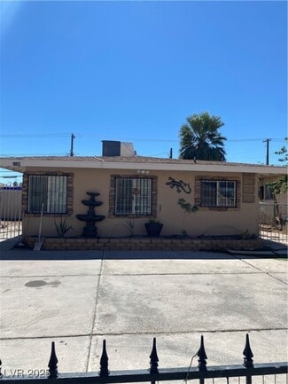 Building Photo - 2106 Marlin Ave