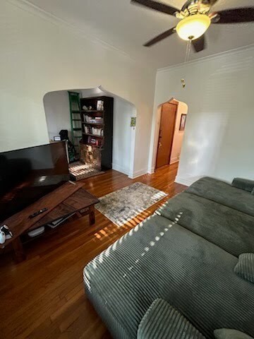 Foto del edificio - 6323 N Magnolia Ave