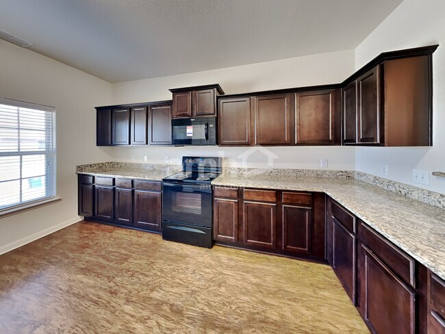 Foto del edificio - 4505 Shy Creek Ln