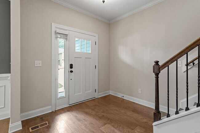 Foto del edificio - 98 Valley Brook Ln