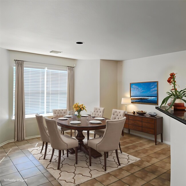 Foto del edificio - 12034 Madison Oak St