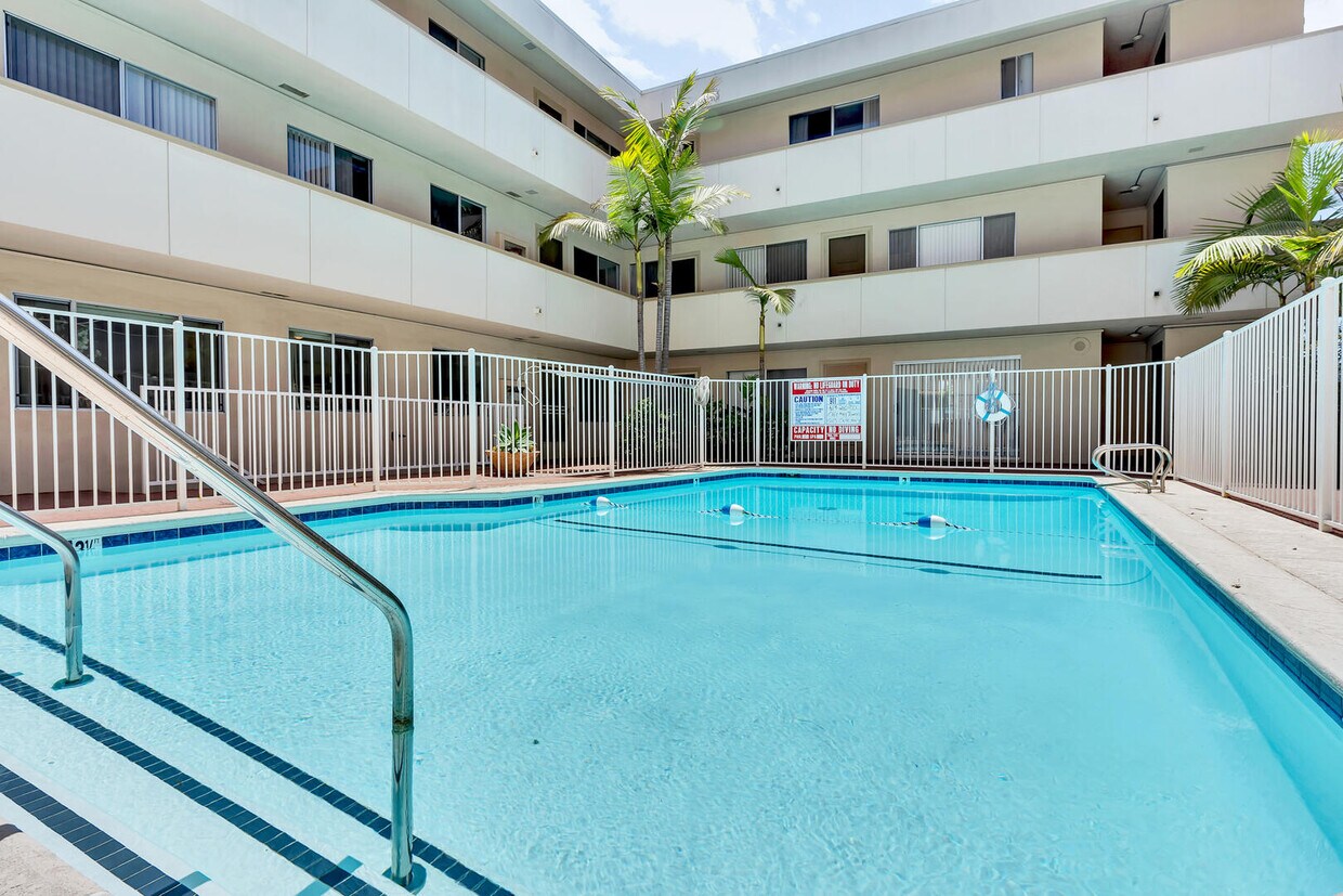 Foto principal - 5015 Cape May Ave