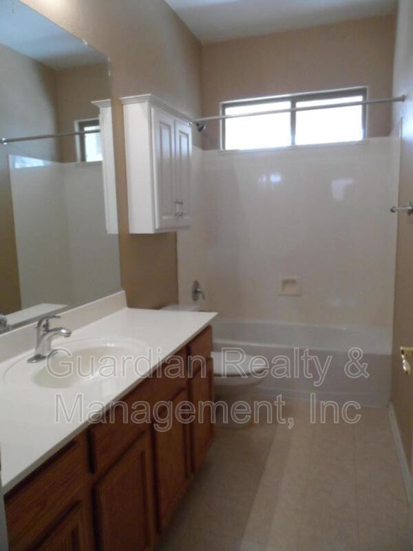 Foto del edificio - 4321 E Augusta Ave