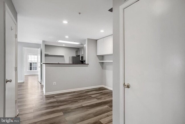 Building Photo - 144 Pasture Side Way