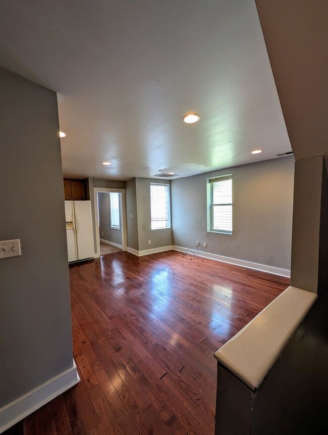 Photo - 138 S 24th St Apartment