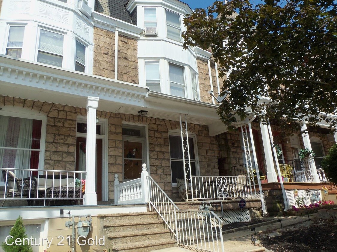 Primary Photo - 818 N 2nd St