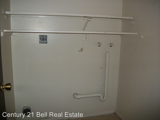Building Photo - 3108 Bent Ave