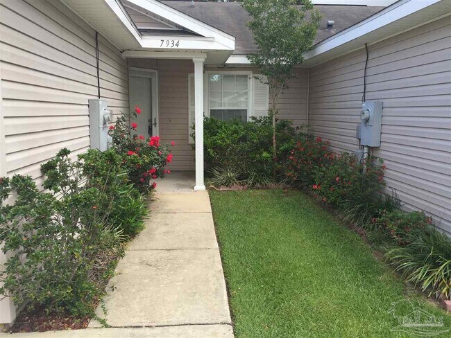 Building Photo - 7934 Stonebrook Dr