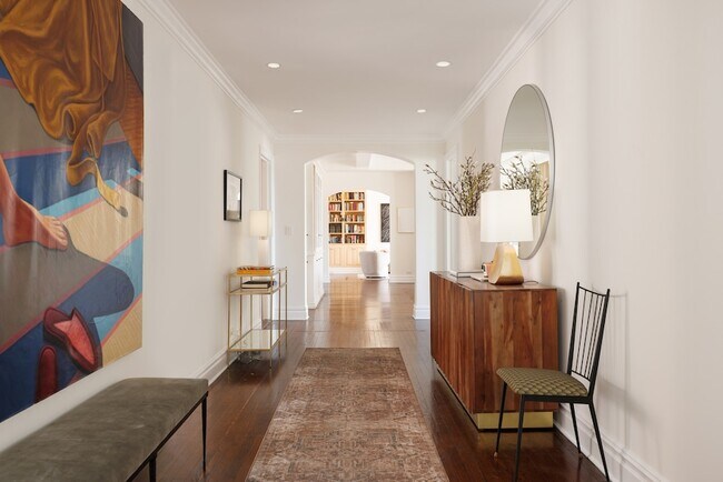 Foto del edificio - 350 W 57th St