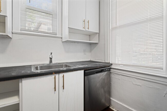 Foto del edificio - 4046-4048 Geneva Street