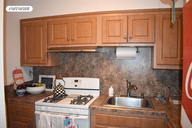 Foto del edificio - 142 Park Pl