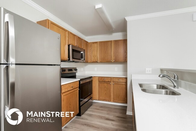 Foto del edificio - 753 Runningbrook Ln