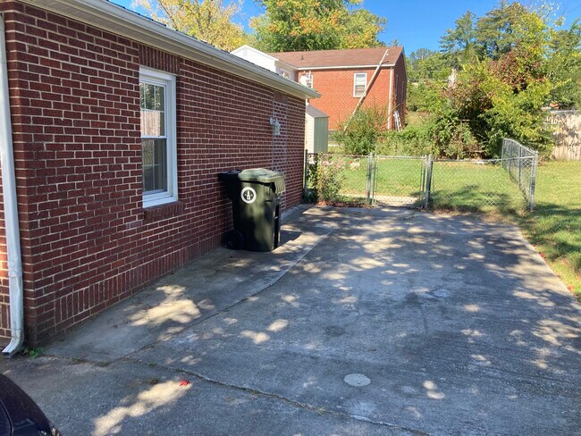 Foto del edificio - 1128 W 4th N St