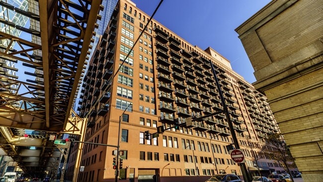 Building Photo - 165 N Canal St