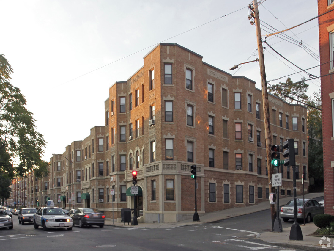 Building Photo - Governor Apartments