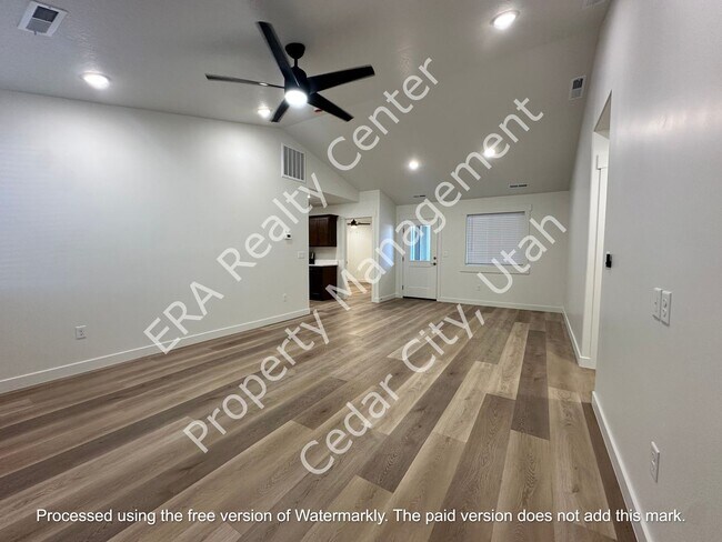 Foto del edificio - 45 Spanish Trail Dr