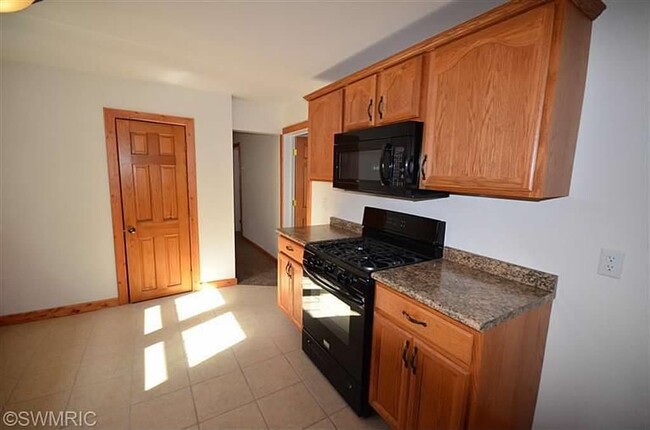 Entrance into the Kitchen - 2221 S Burdick St