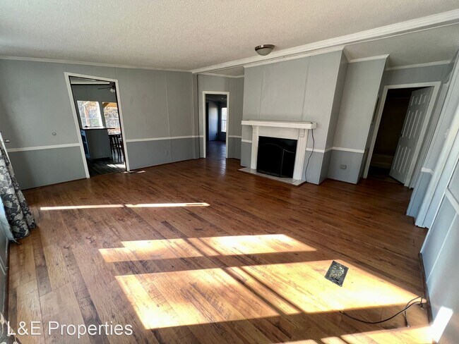 Building Photo - 3 br, 2 bath House - 114 Ridgecrest Drive