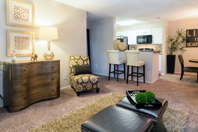 The 1800 at Barrett Lakes Apartments Kennesaw, GA