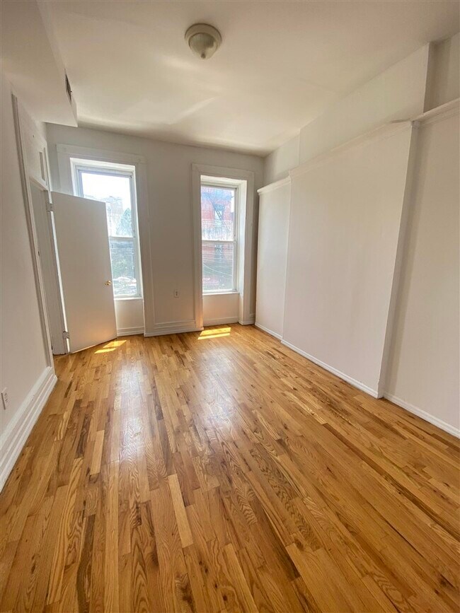 Foto del edificio - 1036 Willow Ave