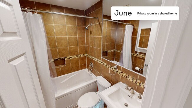 Building Photo - Room in Shared 3 bed/2.5 bath home