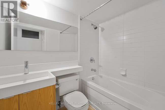 Building Photo - 25 Telegram Mews