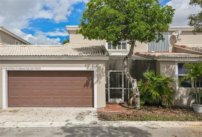 Foto del edificio - 10524 NW 57th Ct