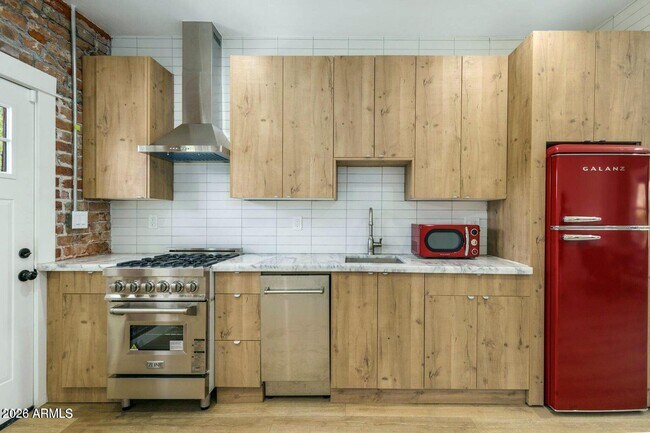 Foto del edificio - 912 E Roosevelt St