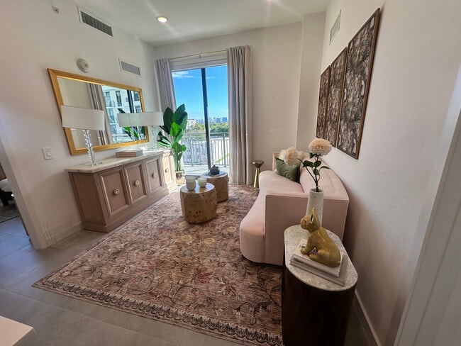 Building Photo - 2029 Monroe St