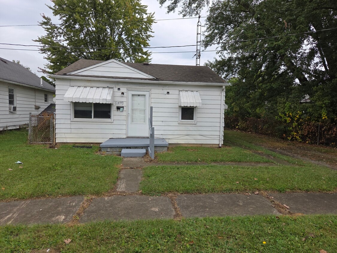 Primary Photo - 1828 Clinton St