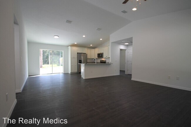 Building Photo - 3 br, 2 bath House - 111 Fisher Rd