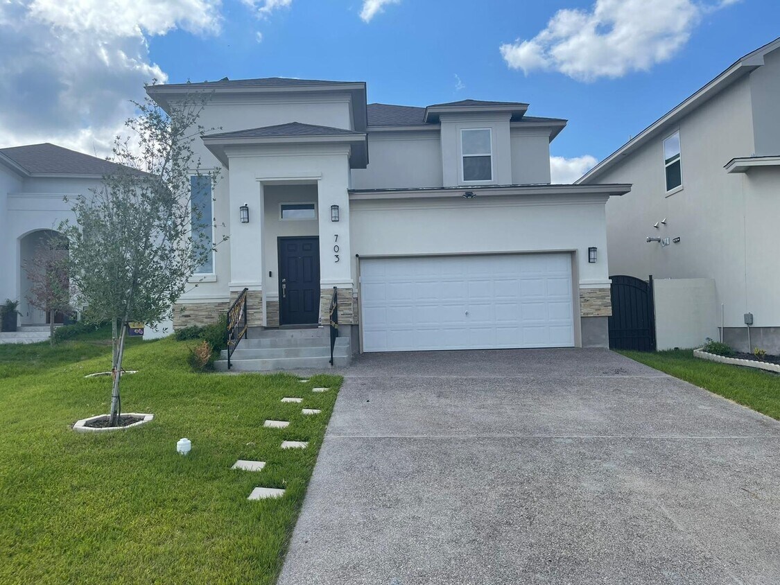 703 Atocha Dr, Laredo, TX 78045 House for Rent in Laredo, TX